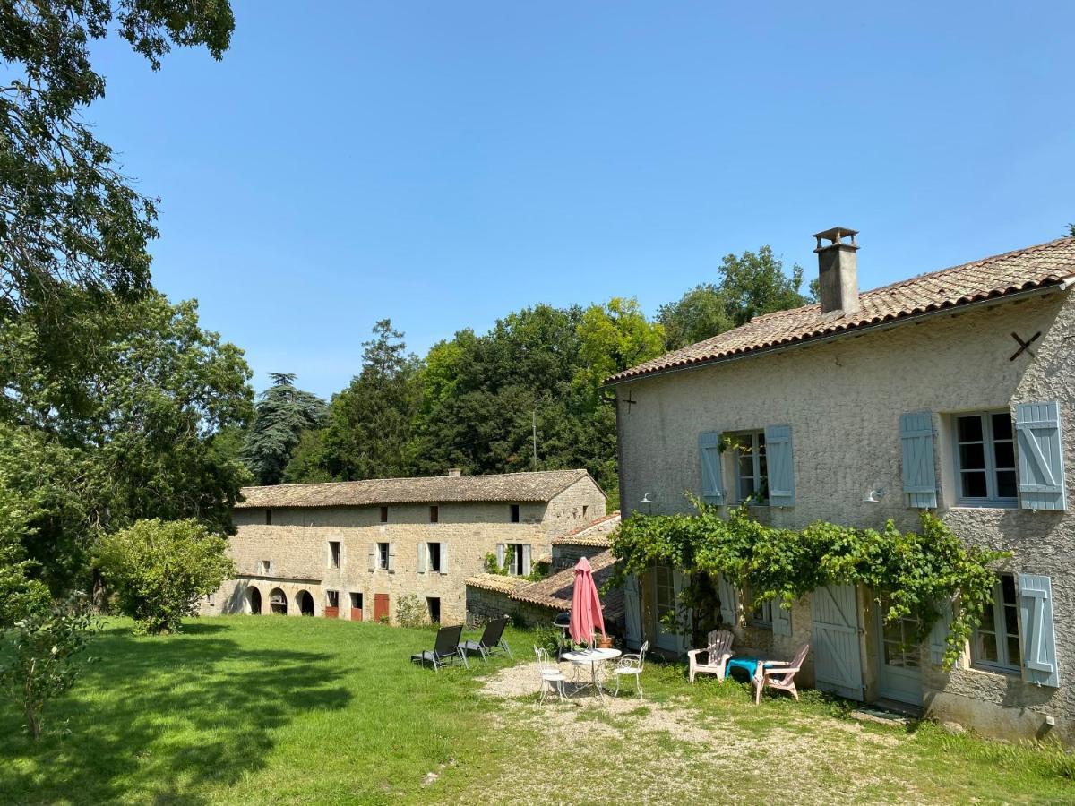 Chateau Des Loups - Les Cypres Echire Kültér fotó